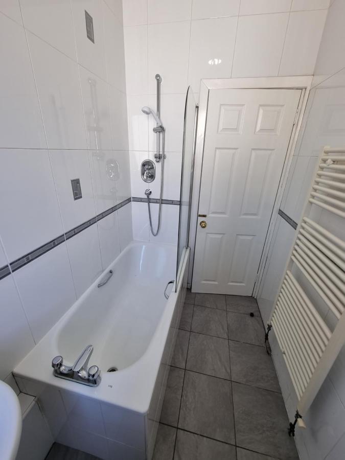 Bespoke Tours Scotland Accommodation @ Morrison Street إدنبرة المظهر الخارجي الصورة